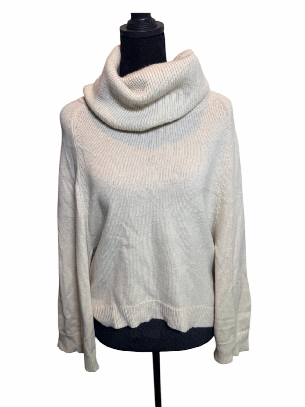 Theory 100% Cashmere Cream Turtleneck Wide Sleeve Sweater Women’s P/TP Luxury